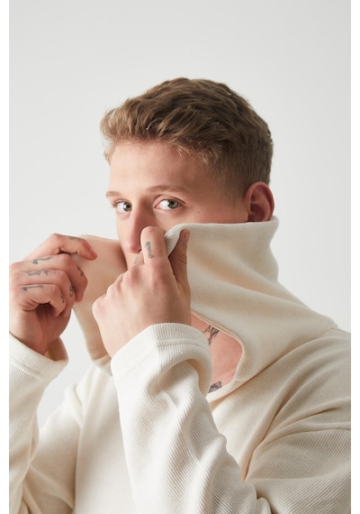 R-5850 Yaka Detaylı Örme Sweat Ekru