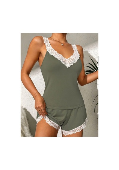 Butik İstanbul Kadın Askılı V Yakalı Viskon Bluz Ve Short Gecelik Takım Yeşil