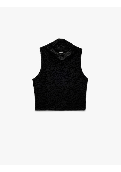 Koton Slim Fit Kolsuz Balıkçı Yaka Leopar Dokulu Crop Kadife Bluz Siyah 6wak10030ek Siyah Koton Slim Fit Kolsuz Balıkçı Yaka Leopar Dokulu Crop Kadife Bluz Siyah 6wak10030ek Siyah