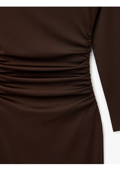 Koton Slim Fit Uzun Kollu Yuvarlak Kayık Yaka Drape Detaylı Kalem Elbise Kahverengi 6sak80132ek Kahve