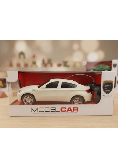 BMW X6 Uzaktan Kumandalı Pilli 1:18 Ölçekli Işıklı 4 Fonksiyonlu Oyuncak  Model Araba