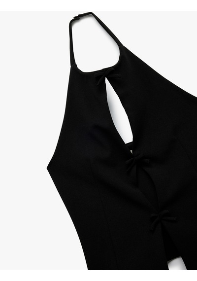 Koton Krep Scuba Kumaş Pencere Detaylı Fiyonklu Halter Yaka Bluz Siyah 5sak10531ek Siyah