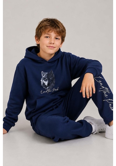 Riccotarz Erkek Çocuk Önü Ve Arkası Kurt Çizim Baskılı Kapüşonlu Sweatshirt Lacivert Eşofman Takım Riccotarz Erkek Çocuk Önü Ve Arkası Kurt Çizim Baskılı Kapüşonlu Sweatshirt Lacivert Eşofman Takım