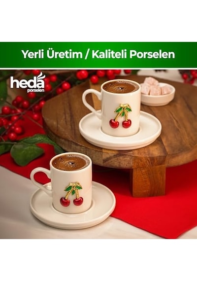 Heda Porselen Kiraz İşlemeli 4 Parça 2 Kişilik Porselen Kahve Fincan Takımı Şık Desenli Türk Kahvesi Seti Açık Ahşap