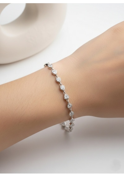 Çekirdekjewelry 925 Ayar Gümüş Kalplı Taşlı Bileklik Gri Beyaz