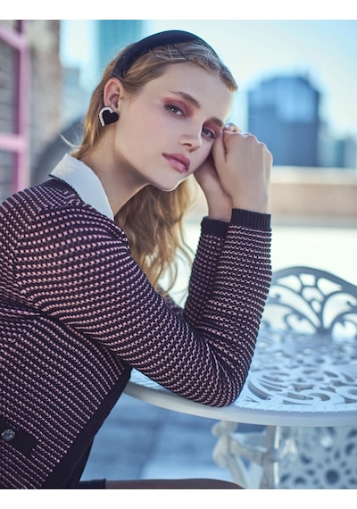 Koton Crop Hırka Örgü U Yaka Düğmeli Cep Detaylı Pembe Desenli 4wak90339ht 4WAK90339HT2D7 Pembe Koton Crop Hırka Örgü U Yaka Düğmeli Cep Detaylı Pembe Desenli 4wak90339ht 4WAK90339HT2D7 Pembe