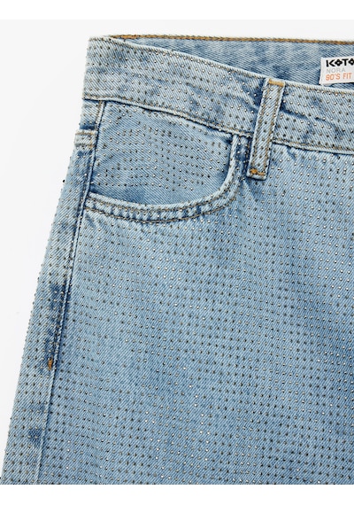 Koton Pamuklu Düğmeli Düz Paça Taş Detaylı Jean Pantolon - Straight Fit Jean Açık İndigo 7wal40018md Koton Pamuklu Düğmeli Düz Paça Taş Detaylı Jean Pantolon - Straight Fit Jean Açık İndigo 7wal40018md