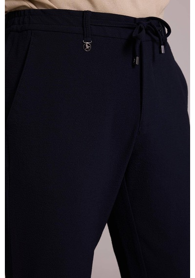 Erkek Lacivert Slim Fit Yan Cepli Jogger Pantolon