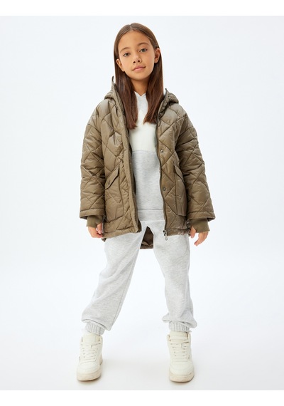 Koton Oversize Şişme Mont Kapşonlu Çıtçıt Detaylı Kapitone Haki 5wkg00028aw Haki Koton Oversize Şişme Mont Kapşonlu Çıtçıt Detaylı Kapitone Haki 5wkg00028aw Haki