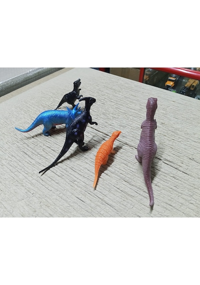 Plastik Oyuncak Dinozor Seti 4 Adet 10 Cm Ve 15 Cm Dinazor Hayvan Figürü