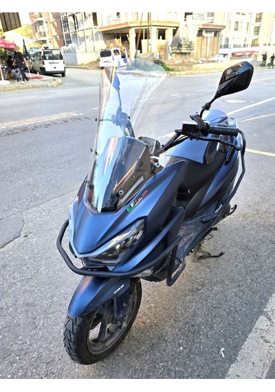 Motocam Küba Newlight 50 Pro Ön Cam 2023-2026 Model 58cm Şeffaf Renkli 4mm  Boylu