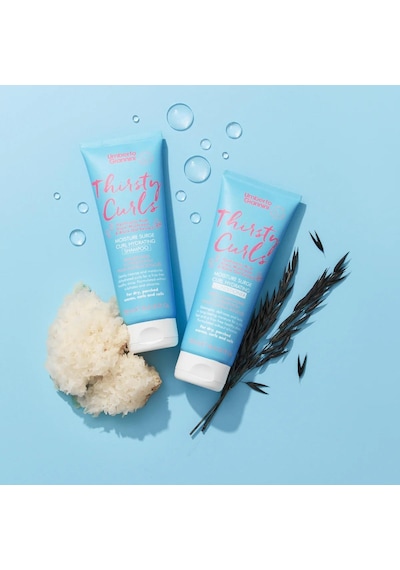 Umberto Giannini Thirsty Curls Nemsiz Kıvırcık Saçlar İçin Hyaluronic Acid İçerikli Nemlendirici Saç Kremi 250 ML