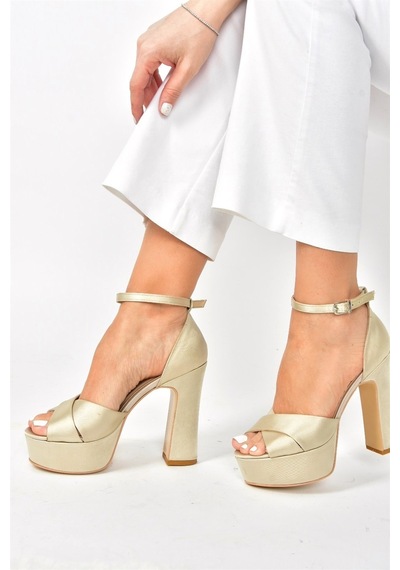 Fox Shoes Bej Kumaş Platform Kalın Topuklu Ayakkabı M348202504 Bej