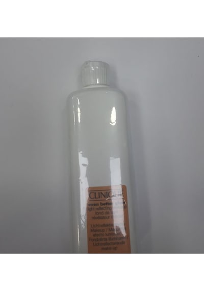 Clinique Even Better Glow Fondöten Wn04 200 ML