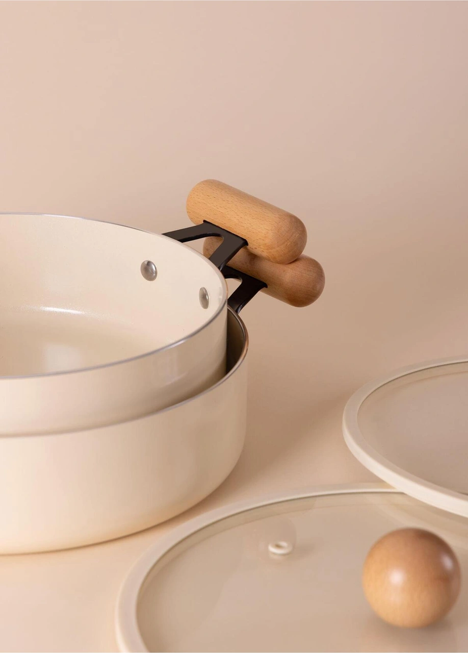 The Mia Cucina 4 Parça 18-20 Cm Kapaklı Sahan Seti Takımı Seramik Kaplama Krem