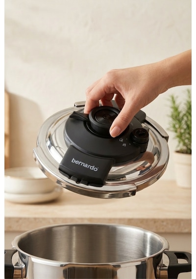 Bernardo Smart Cook 2'li 4-6l İndüksiyon Tabanlı Düdüklü Tencere Seti Siyah Inox