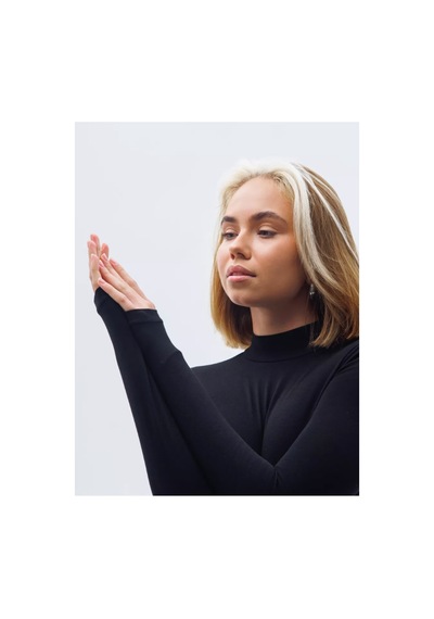 Lirona Soft Pamuk Fit Kesim Tesettür Body, Dik Yaka, Boğazlı Body, Kanca SIYAH