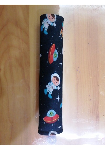 Lexroo Dijital Baskılı Emniyet Kemeri Pedi, 26 Cm, Yumuşak Süngerli, Mor Ve Pembe Örgü Desenli