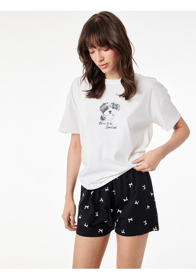 Koton Pamuklu Baskılı Kısa Kollu Tişört Ve Şortlu Pijama Takımı Beyaz 6slk40132mk