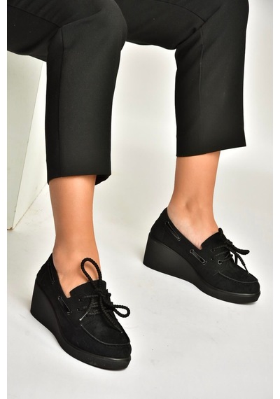 Fox Shoes Y602006402 Siyah Süet Dolgu Tabanlı Kadın Ayakkabı Siyah