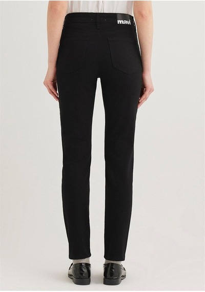 Mavi Cindy Black 90's Siyah Kadın Kot Pantolon M100277-82292 Mavi Cindy Black 90's Siyah Kadın Kot Pantolon M100277-82292