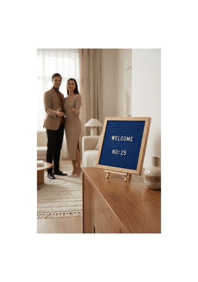 Ahşap Harfli Yazı Panosu 25,5x25,5 Cm Premium Gerçek Çam Çerçeve 340 Parça Harf Seti Standlı Duvara Asılabilir Keçe İçli Beyaz