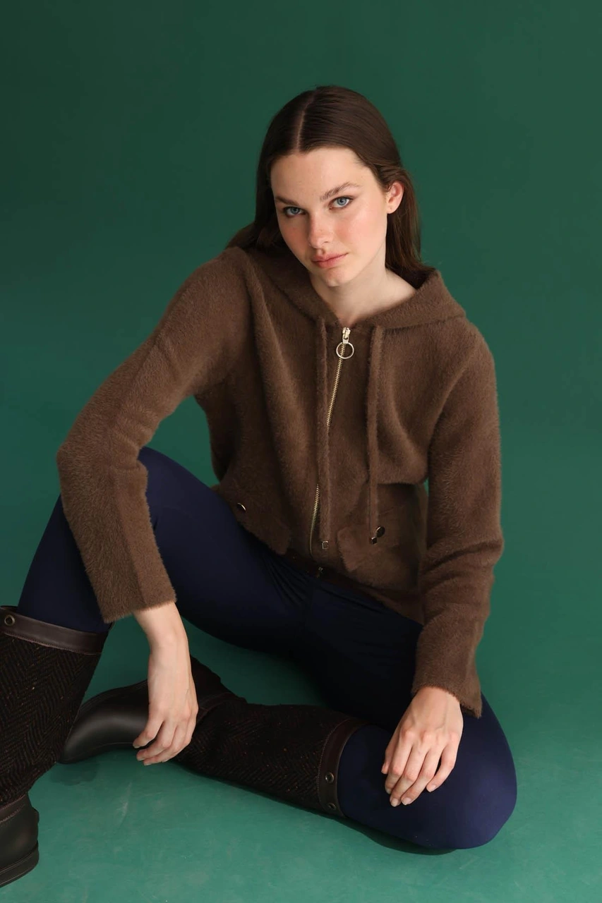 Kadın Kapüşonlu Fermuarlı Kısa Triko Sweatshirt Kahve Kahve