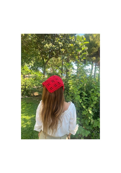 Çiçek Desen Örgü Bandana Kırmızı Kırmızı