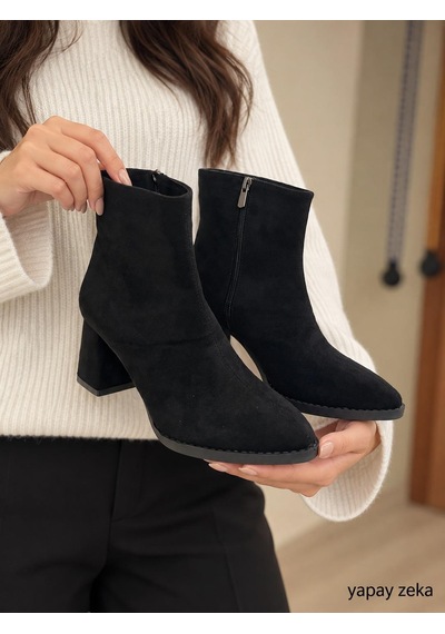 Moda Onn Kadın Çıkarılabilir Taş Ve Metal Detaylı Diz Altı Çizme 2'si 1 Arada Topuklu Bot Ve Çizme Modeli Siyah Süet Moda Onn Kadın Çıkarılabilir Taş Ve Metal Detaylı Diz Altı Çizme 2'si 1 Arada Topuklu Bot Ve Çizme Modeli Siyah Süet