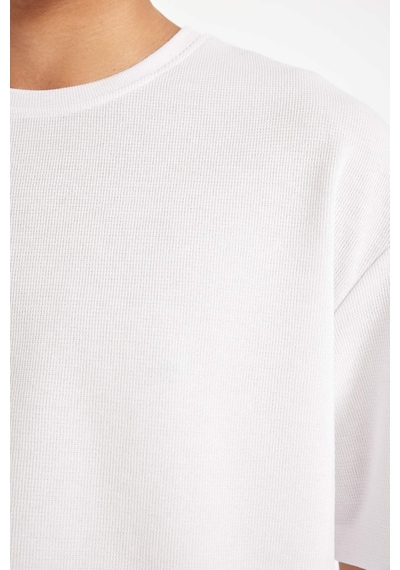 DeFacto Comfort Regular Fit Rahat Kesim Bisiklet Yaka Kısa Kollu Ağır Kumaş Basic Düz Tişört B4444AX24AUWT34