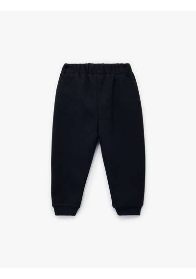 Koton Düğme Detaylı Cepli Beli Lastikli Basic Pantolon Görünümlü Eşofman Altı Lacivert 6wmb40033tk Lacivert Koton Düğme Detaylı Cepli Beli Lastikli Basic Pantolon Görünümlü Eşofman Altı Lacivert 6wmb40033tk Lacivert