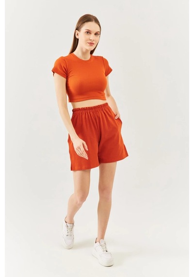 Butikgiz Kadın Kısa Kol Bisiklet Yaka Vücuda Oturan %100 Pamuklu Kaşkorse Esnek Crop Bluz Kiremit