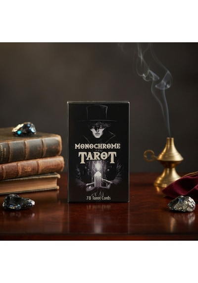 Monochrome Tarot 78 Kart İngilizce Tarot Destesi