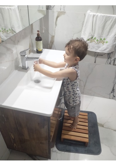 ÇOCUK VE YETİŞKİN AHŞAP LAVABO ÖNÜ VE KLOZET BASAMAĞI