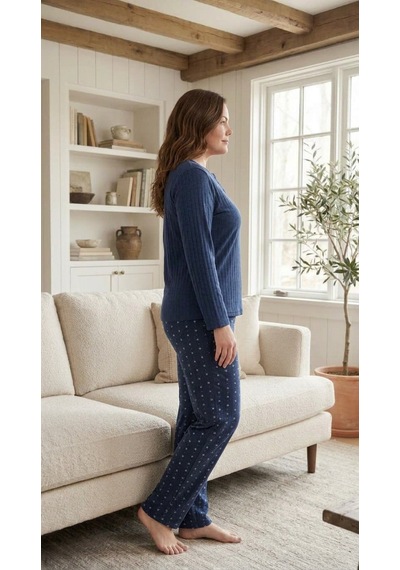 Eyfuze Kadın Kışlık Büyük Beden Curve Nakışlı Desenli Yakası Düğmeli Uzun Kollu Pijama Takımı Lacivert