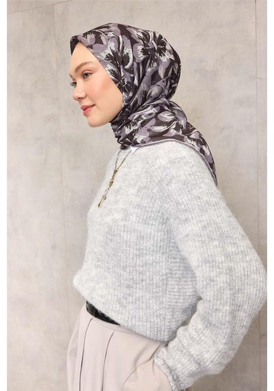 Silk Home Pamuk Polyester Eşarp Siyah Büyük Papatya Desenli Soft Dokulu Kaymaz 90x90 Çok Renkli
