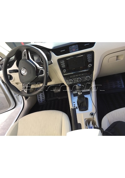 Skoda Octavia 3D Havuzlu Paspası 2013 2020 Arası