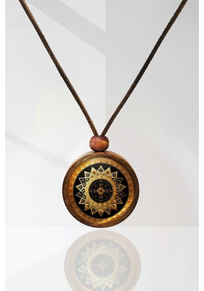 Arabesk Motif Ahşap Kolye Kahverengi