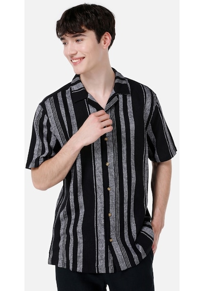 Colin's Colins Normal Kesim Shirt Yaka Çizgili Siyah Erkek Kısa Kol Gömlek Cl1069245 Cl1069245 Q1.v1 Blk Siyah Colin's Colins Normal Kesim Shirt Yaka Çizgili Siyah Erkek Kısa Kol Gömlek Cl1069245 Cl1069245 Q1.v1 Blk Siyah