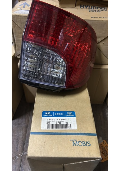 Hyundaı Starex Sağ Dış Arka Stop Lambası 2001-2005 Mobis 92402-4a500/600