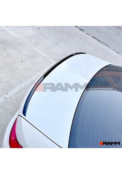 Bmw G20 Bagaj Spoiler Parlak Siyah