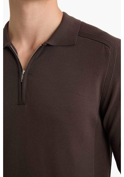 Defacto Standart Fit Polo Yaka Yarım Fermuarlı Premium Triko Kazak D0621AX24AU Kahve Defacto Standart Fit Polo Yaka Yarım Fermuarlı Premium Triko Kazak D0621AX24AU Kahve
