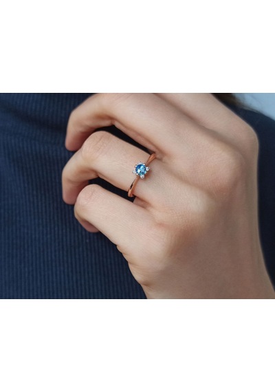 Sirius Pırlanta Ve London Blue Topaz Taşlı Aurora Yüzük 0817R0282
