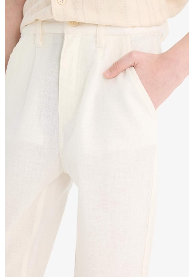 DeFacto Erkek Çocuk Carrot Fit Standart Paça Keten Görünümlü Pantolon E5828A825SMER238