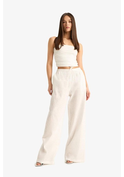 Defacto Wide Leg Çift Cepli Beli Lastikli Standart Boy Brode Pantolon E6393ax25smwt32 Beyaz