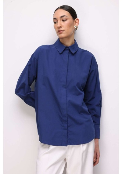 Mizalle Pamuklu Lacivert Oversize Gömlek Lacivert