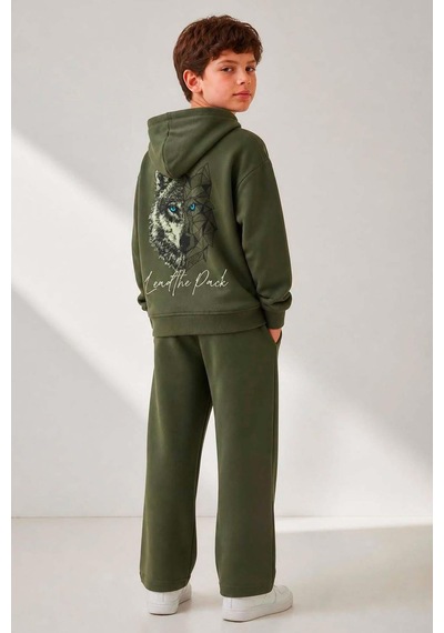 Riccotarz Erkek Çocuk Önü Ve Arkası Kurt Çizim Baskılı Kapüşonlu Sweatshirt Yeşil Eşofman Takım Riccotarz Erkek Çocuk Önü Ve Arkası Kurt Çizim Baskılı Kapüşonlu Sweatshirt Yeşil Eşofman Takım