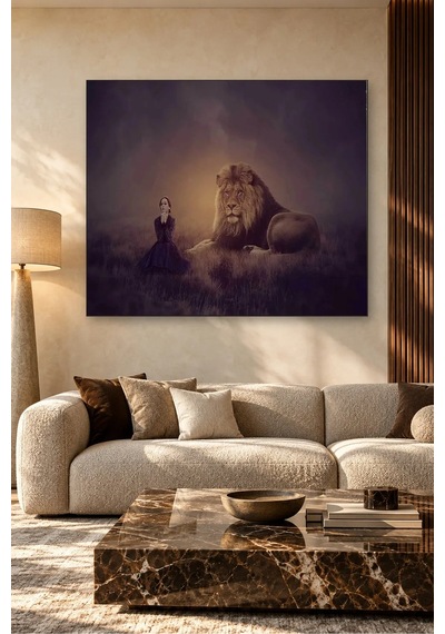 Fida Karanlık Çayırda Aslan Ve Genç Kız Canvas Tablo Çok Renkli