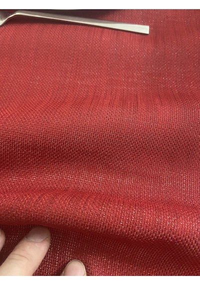 Simli Dertsiz Salon Masa Örtüsü Kırmızı