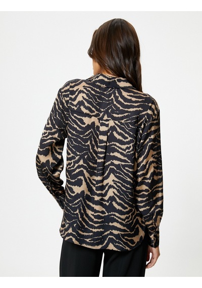 Koton Saten Gömlek Zebra Desenli Cepli Düğmeli Uzun Kollu Siyah Desenli 4WAK60263PWBDL Çok Renkli Koton Saten Gömlek Zebra Desenli Cepli Düğmeli Uzun Kollu Siyah Desenli 4WAK60263PWBDL Çok Renkli